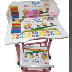 Mesita con silla