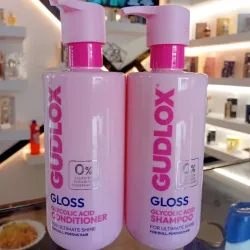 Juego champú y acondicionador.