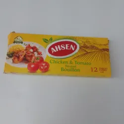 Cuadritos de pollo con tomate