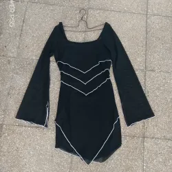 Disponible para mujer 