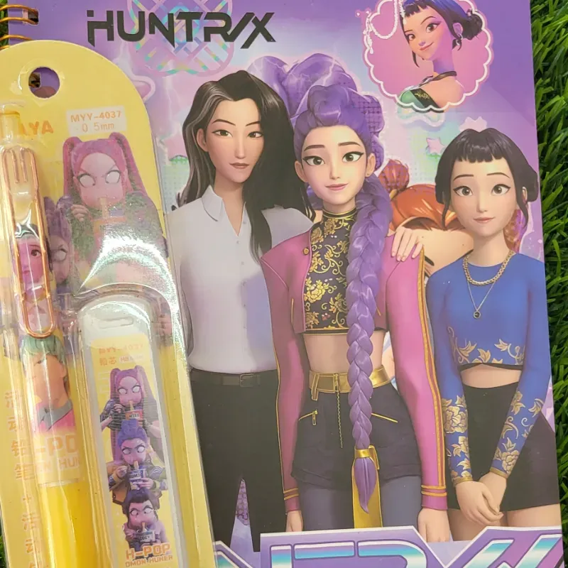 Agenda más estuche de portamina con mina de las Guerreras Kpop