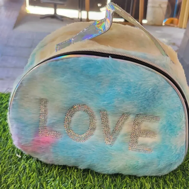 Cosmetiquera Peluche #1