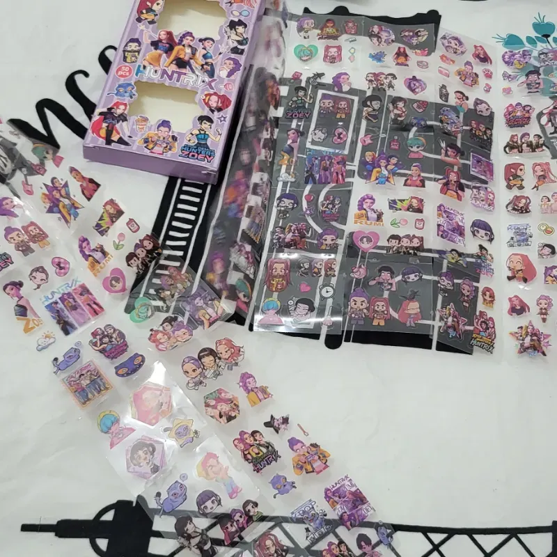 Estuche de pegatinas kpop