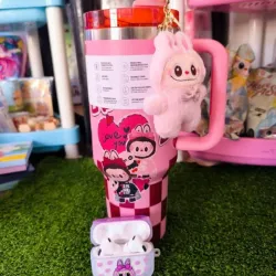 Jarra Stanley + Audífonos + Llavero Labubu