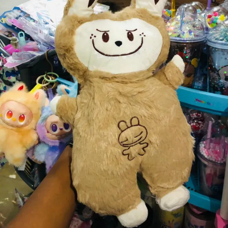 Labubu que simula respirar