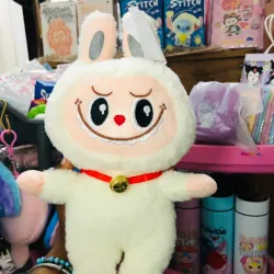 Labubu peluche