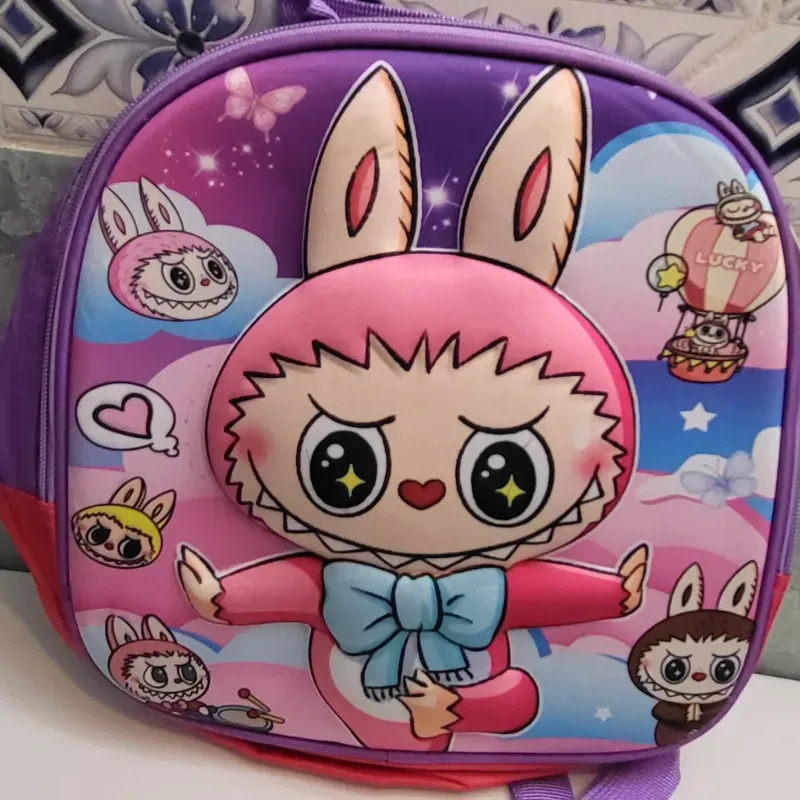 Merendero tipo mochila térmica labubu