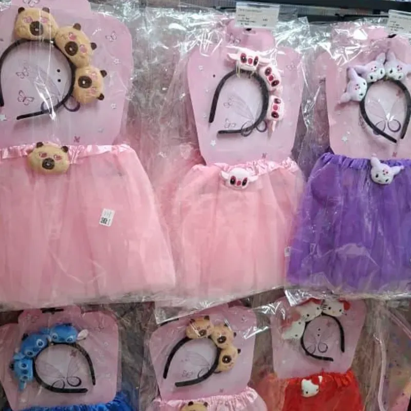 Traje para niñas con tutú y cintillos kuromi