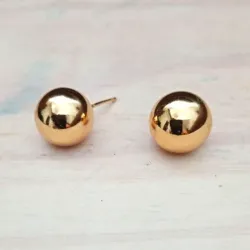 Aretes de bola dorada grande 