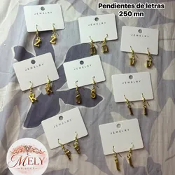 Aretes de fantasía LETRAS