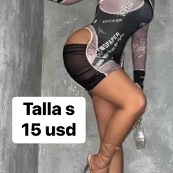 Vestido corto de mangas largas 