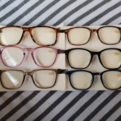 Espejuelos graduados 2+