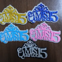 Topper de 10 cm x 6.5 cm. Foamy