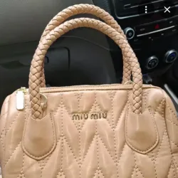 Cartera Miu Miu