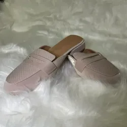 Sandalias estilo mocasín