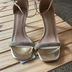 Tacones Abiertos Medios