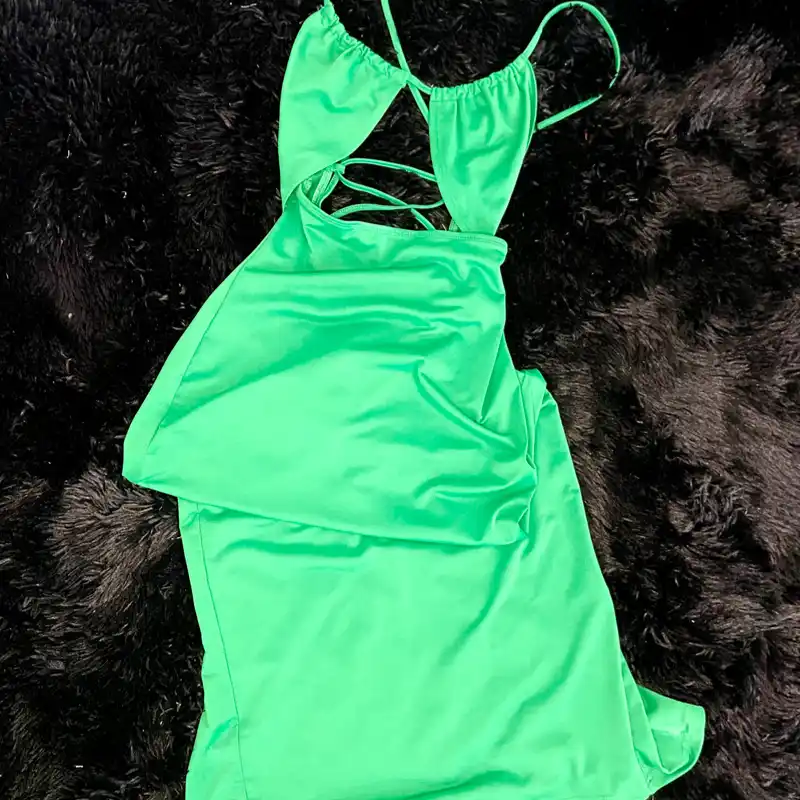 Vestido Verde con Tiras