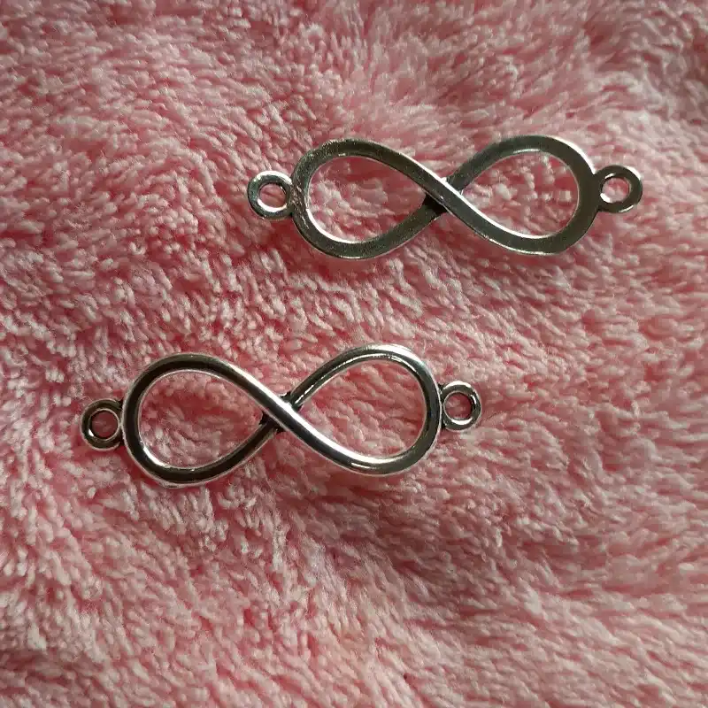 Conector infinito sencillo