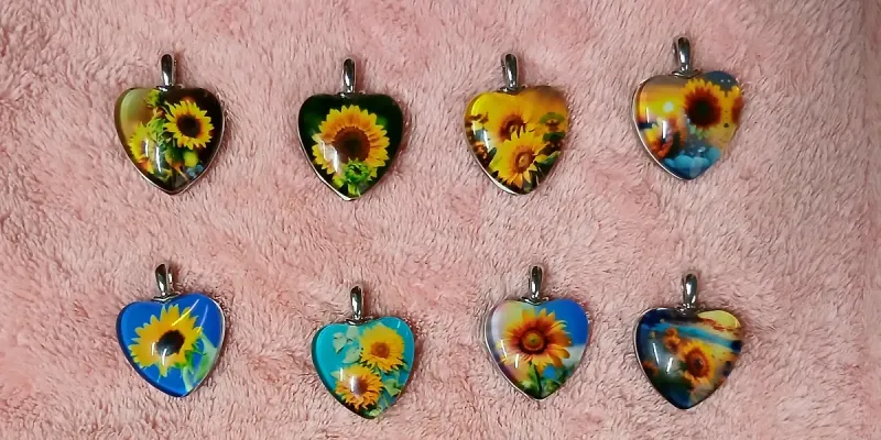 Corazón de cristal girasoles y margaritas fluorescentes