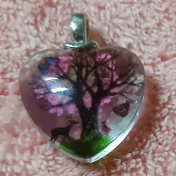 Corazón de cristal naturaleza muerta fresa