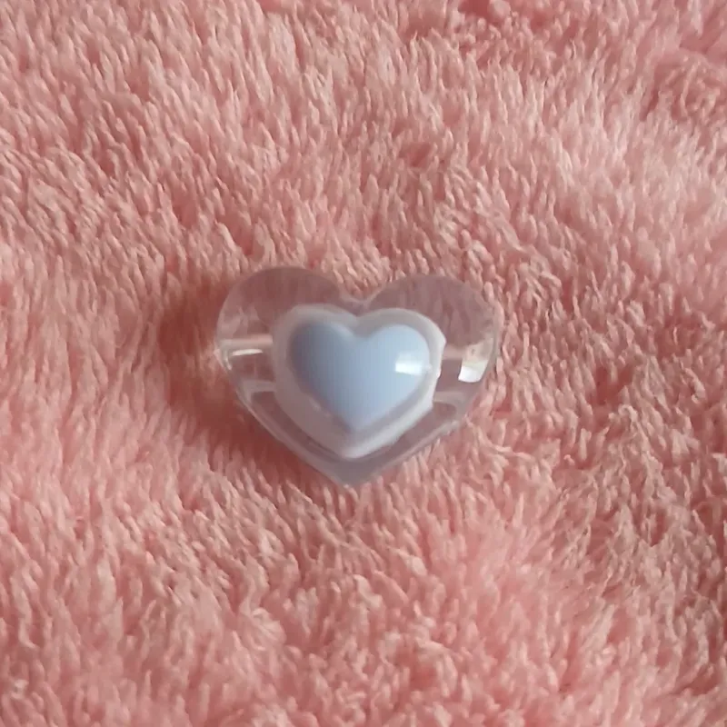 Corazón grande transparente centro azul