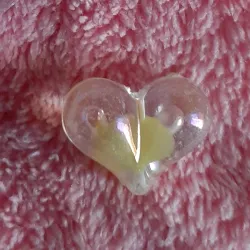 Corazón mediano centro amarillo