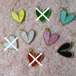 Dije corazones de resina 16x19 mm