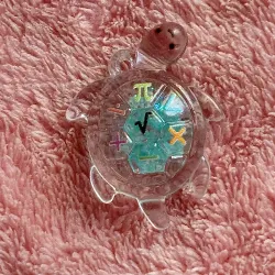 Dije figura fluorescente de resina tortuga