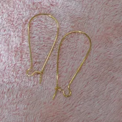 Enganche para aretes dorados
