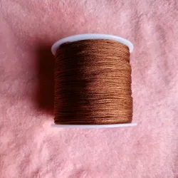 Hilo chino carmelita 