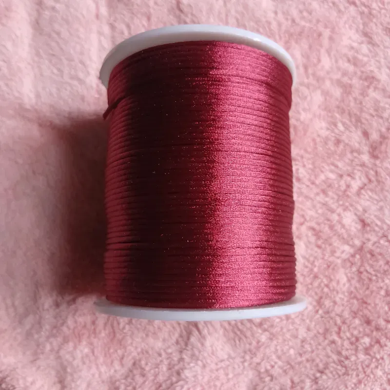 Hilo cola de rata rojo vino
