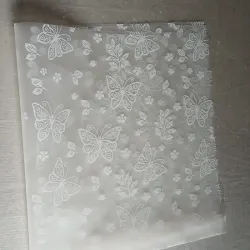 Papel coreano blanco transparente con mariposas