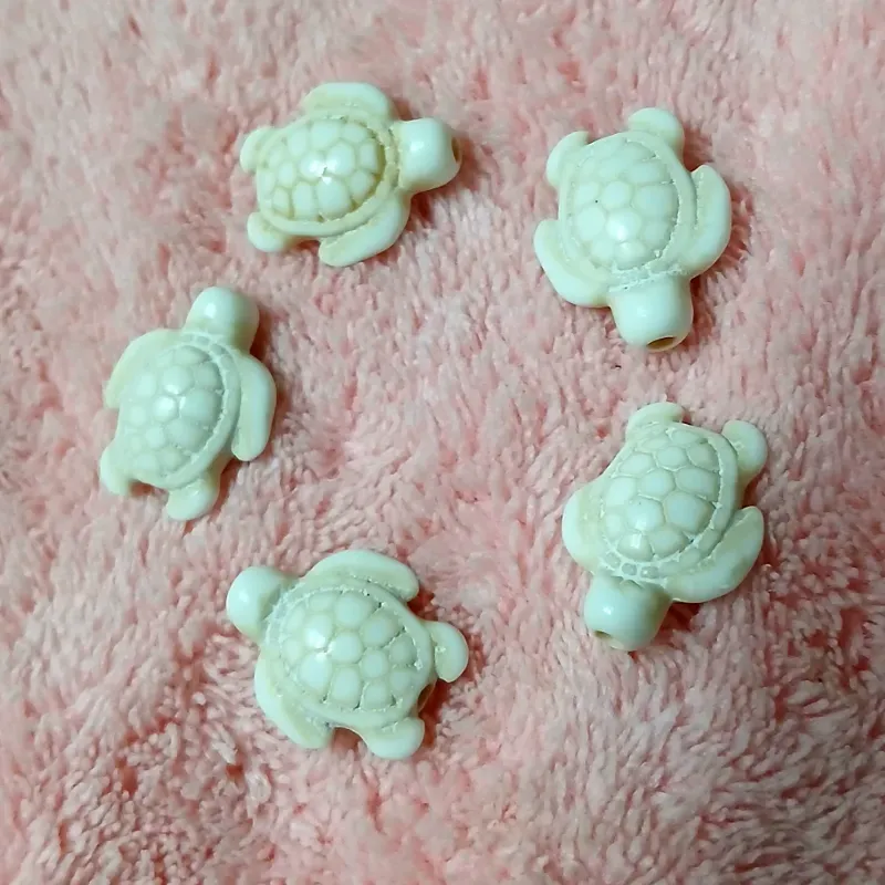 Tortuga de piedra blanca