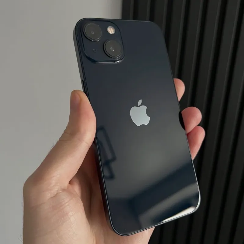 iPhone 13 nuevo en caja 📦 300 USD
