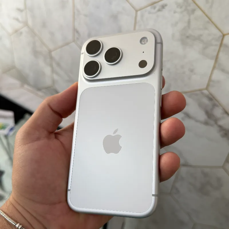 IPHONE 17 PRO