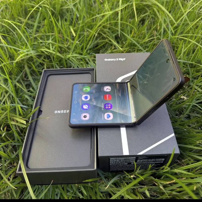 Samsung Z flip 7          ⚜️500 usd ⚜️