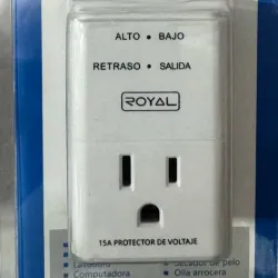 Regulador de voltaje 110v Royal sencillo