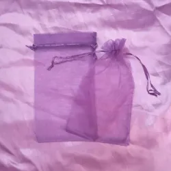 Bolsas de organza moradas