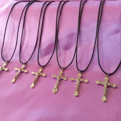 Collar de cruz
