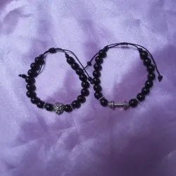 Pulseras de perlas negras