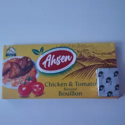 Cuadritos de caldo con sabor a pollo con tomate