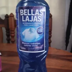 Detergente líquido para lavar ropa