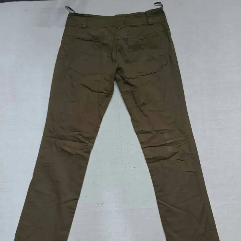 Pantalón de mujer 