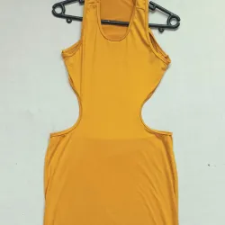 Vestido ajustado espalda afuera