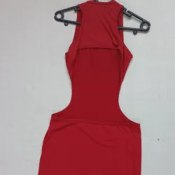 Vestido ajustado espalda afuera