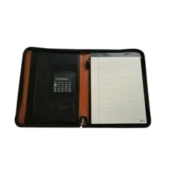 Carpeta para documentos 33.5*26cm con block de notas de 100 hojas rayadas 21.6*27.9cm, con calculadora y zipper