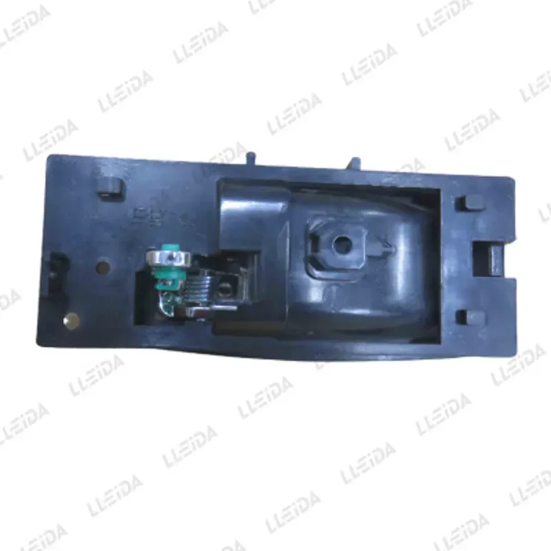 MANILLA INT. PTA TRAS DER CK GEELY