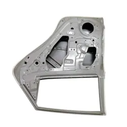 Puerta trasera derecha M4 JAC