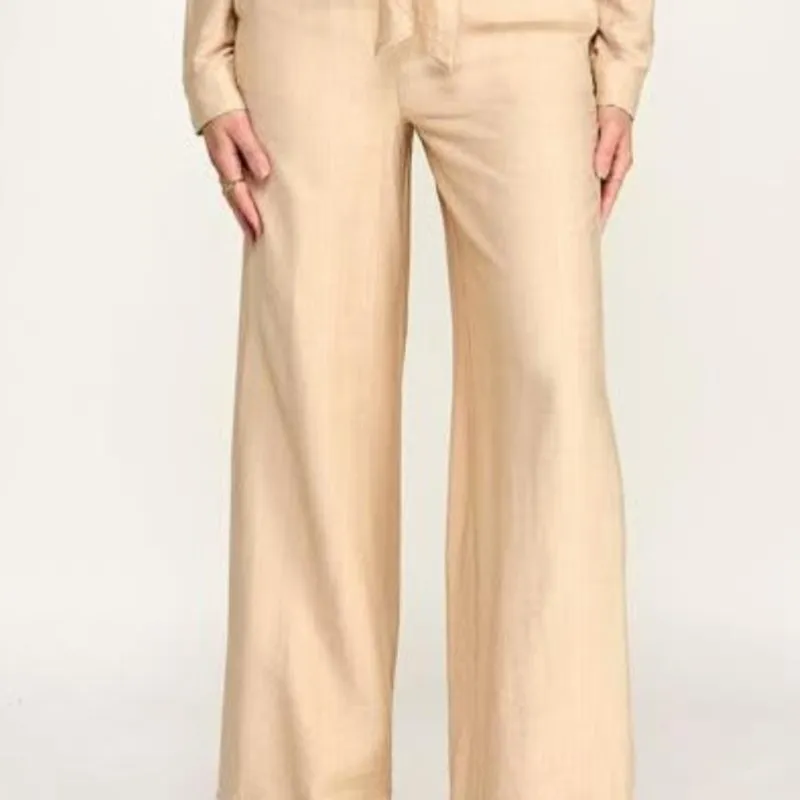 Conjunto camisa y pantalón