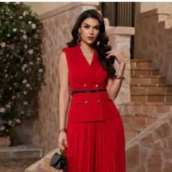 Conjunto rojo plisado